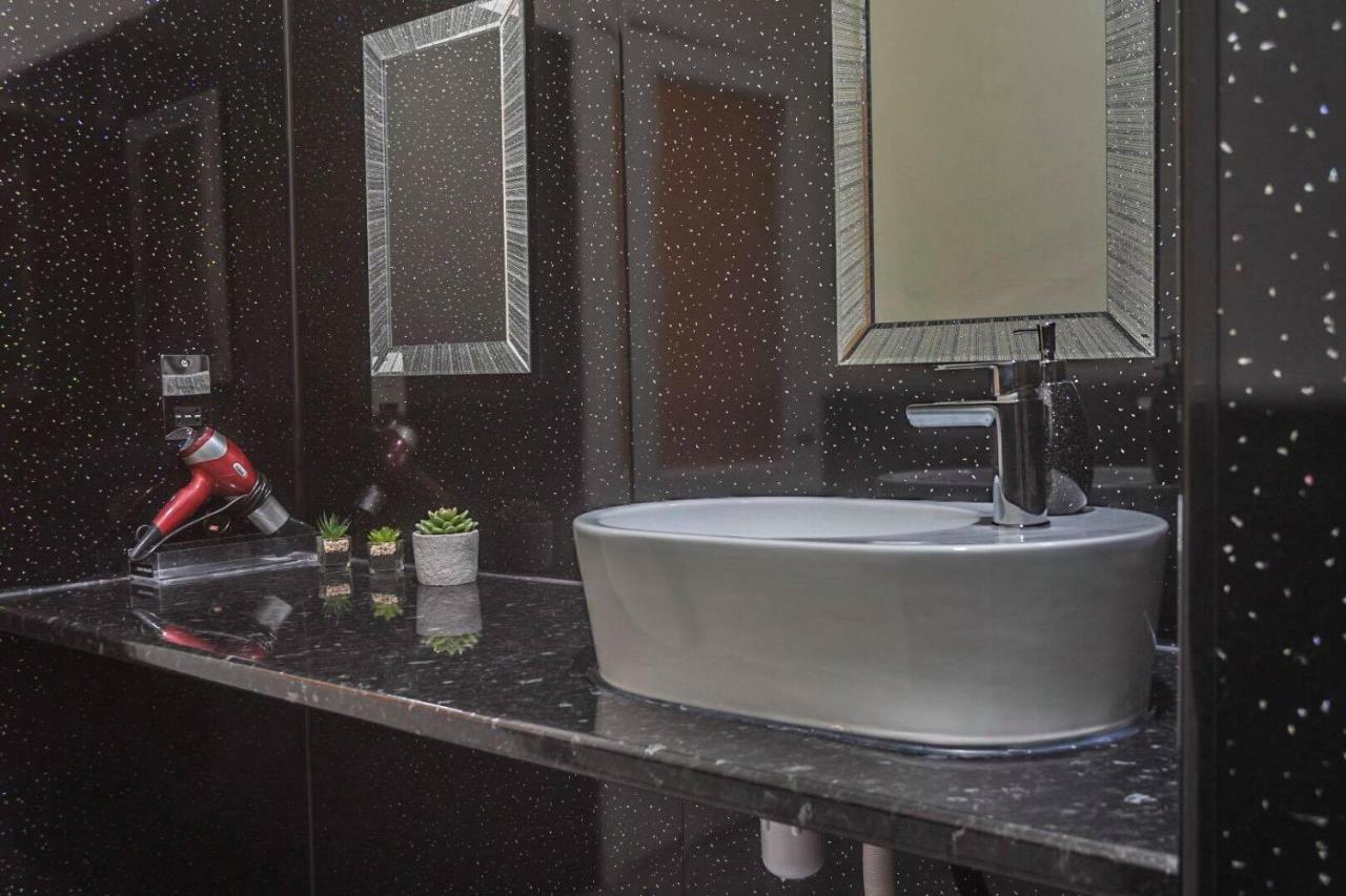 Edinburgh Ground Floor City Centre Flat Close To Princess Street Kültér fotó